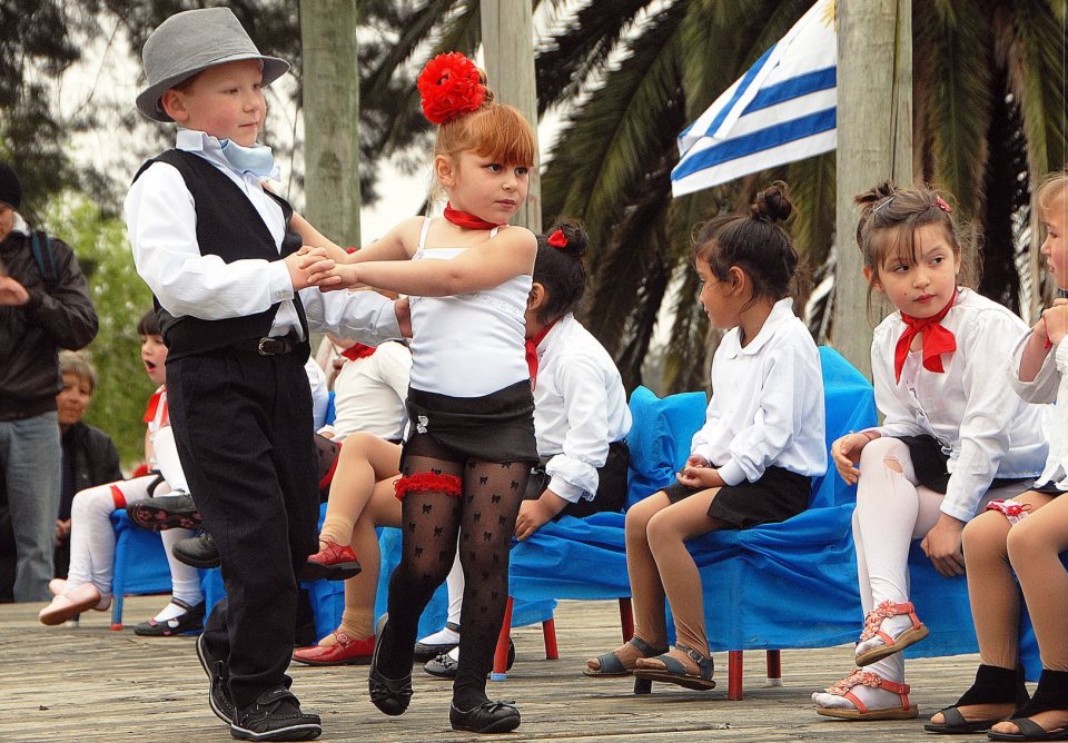 Imagen cortesía de Taringa (Taringa.net), todos los derechos reservados El tango en Uruguay